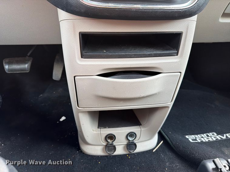 image for item FT6515 2011 Dodge Grand Caravan van