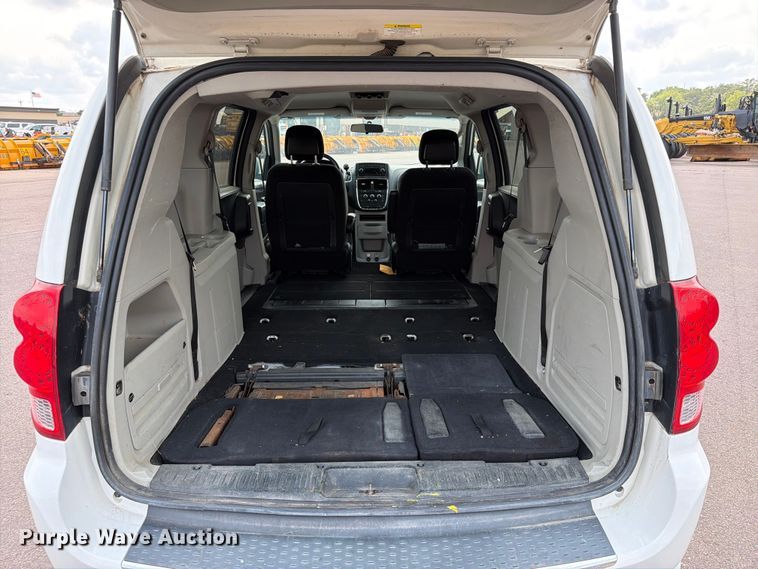 image for item FT6515 2011 Dodge Grand Caravan van