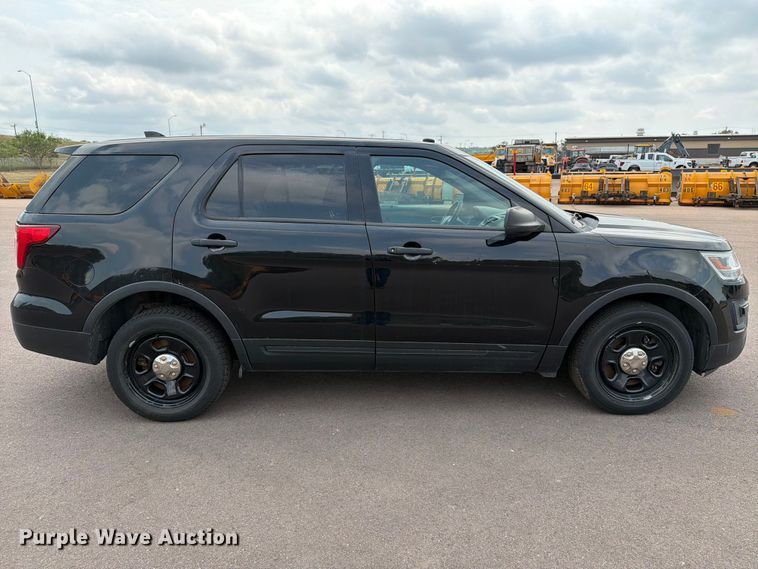 image for item FT6517 2016 Ford Explorer 