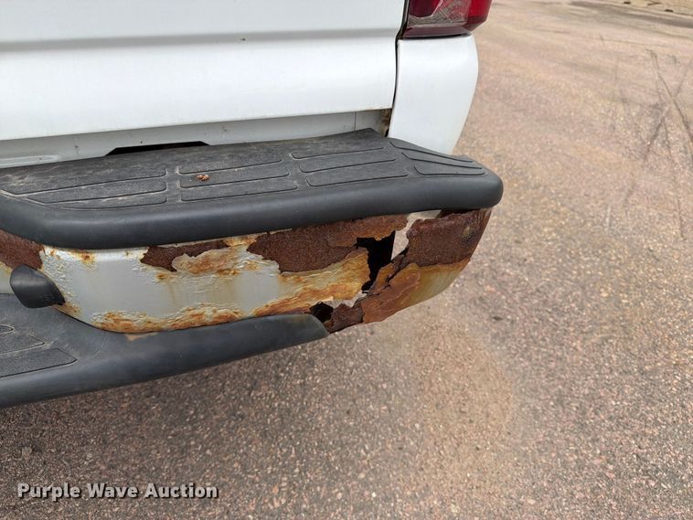 image for item FT6518 2003 Chevrolet Silverado 1500 pickup truck