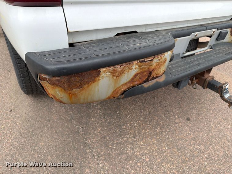 image for item FT6518 2003 Chevrolet Silverado 1500 pickup truck