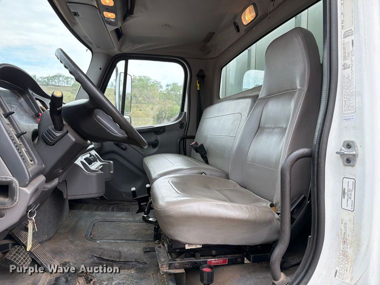 image for item FT6522 2011 Freightliner Business Class M2 dump truck
