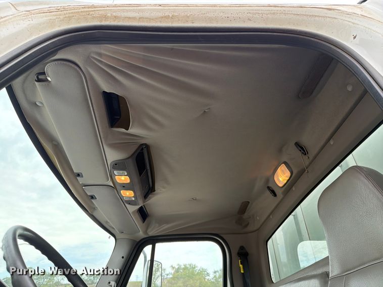 image for item FT6522 2011 Freightliner Business Class M2 dump truck