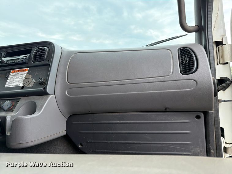 image for item FT6522 2011 Freightliner Business Class M2 dump truck