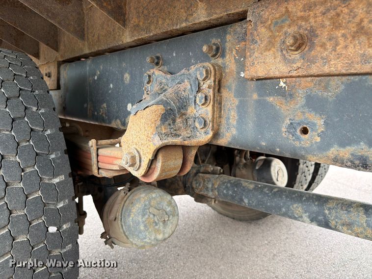 image for item FT6522 2011 Freightliner Business Class M2 dump truck