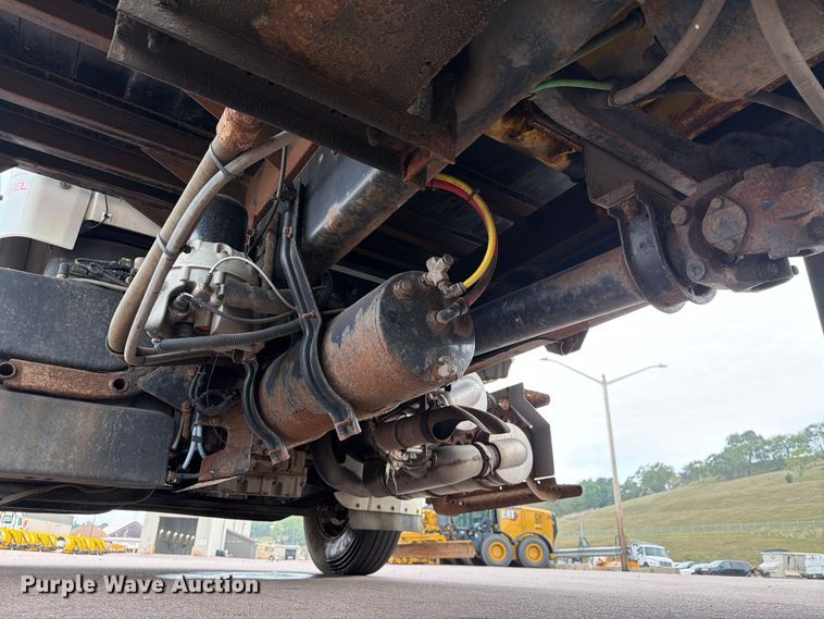 image for item FT6522 2011 Freightliner Business Class M2 dump truck