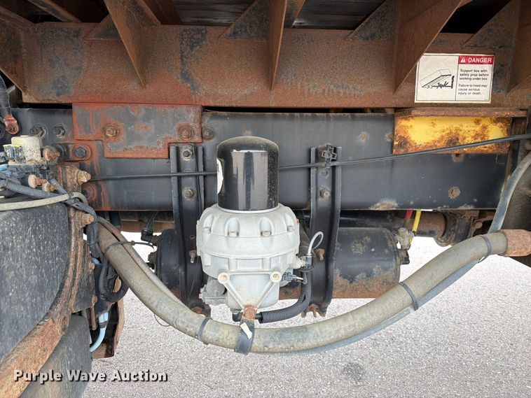 image for item FT6522 2011 Freightliner Business Class M2 dump truck