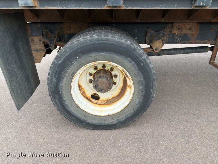 image for item FT6522 2011 Freightliner Business Class M2 dump truck