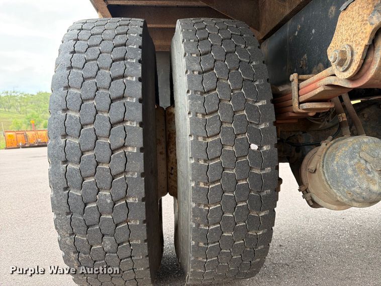 image for item FT6522 2011 Freightliner Business Class M2 dump truck