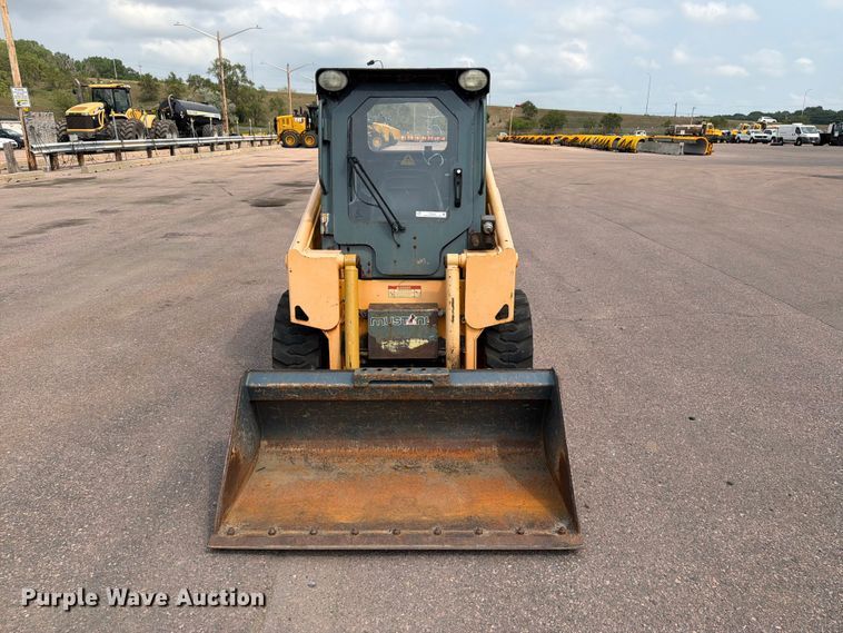 image for item FT6524 2007 Mustang 2041 skid steer loader