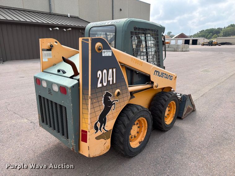 image for item FT6524 2007 Mustang 2041 skid steer loader