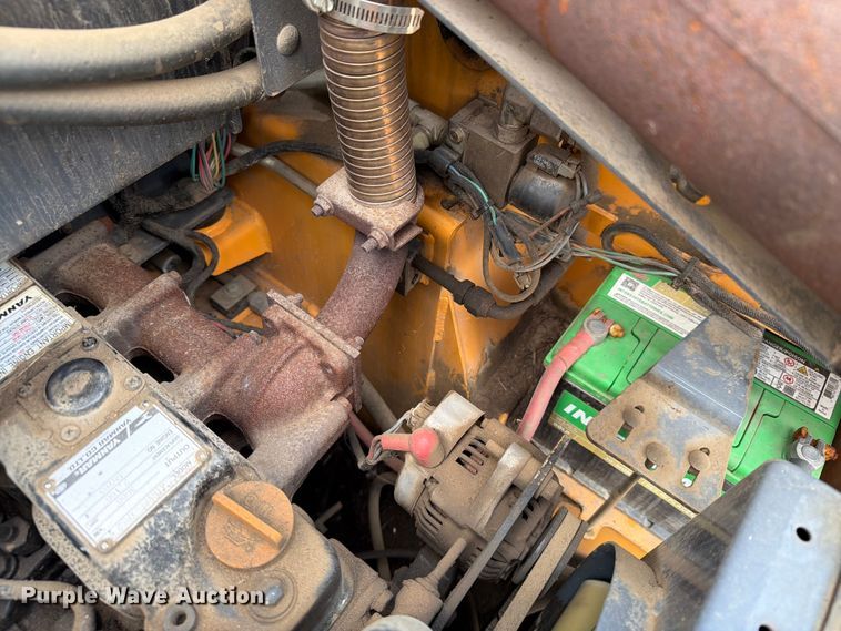 image for item FT6524 2007 Mustang 2041 skid steer loader