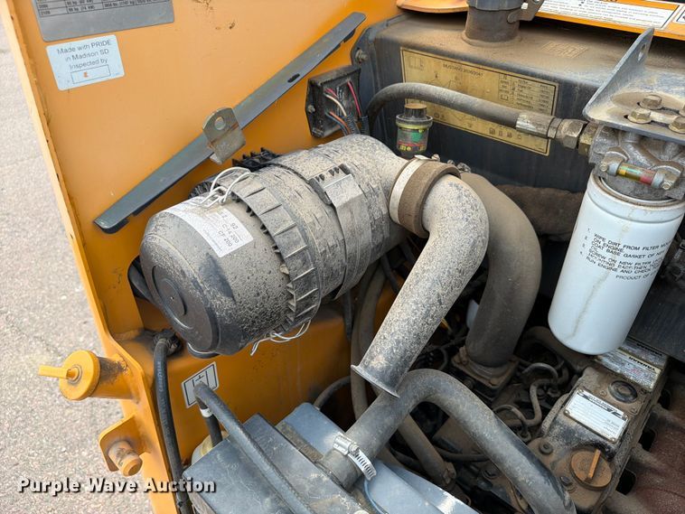 image for item FT6524 2007 Mustang 2041 skid steer loader