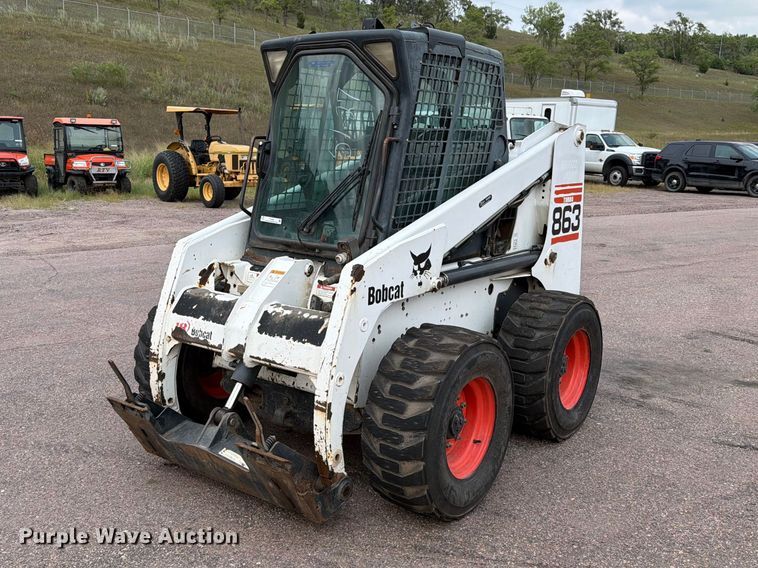 image for item FT6526 2001 Bobcat 863 skid steer loader