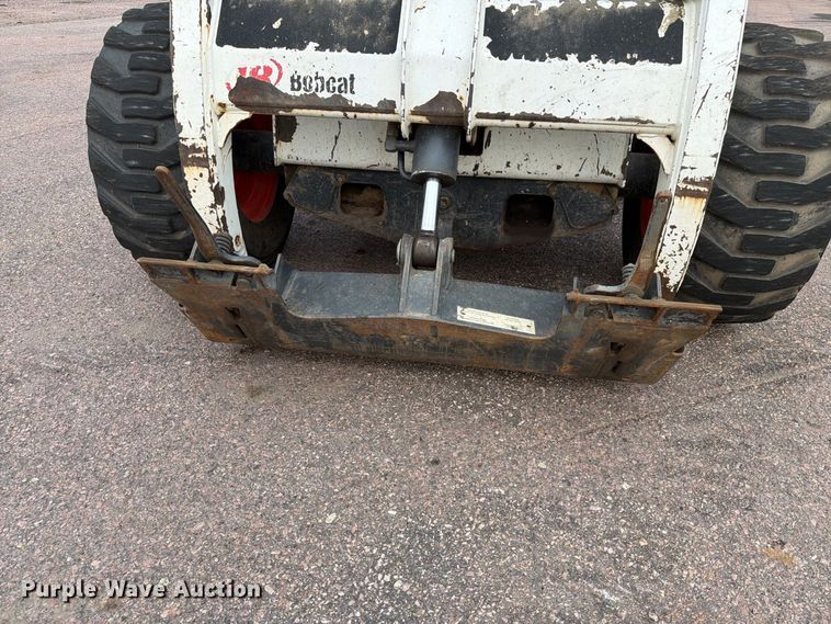image for item FT6526 2001 Bobcat 863 skid steer loader