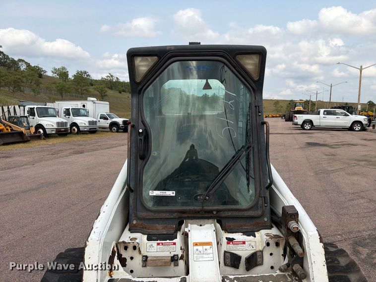 image for item FT6526 2001 Bobcat 863 skid steer loader