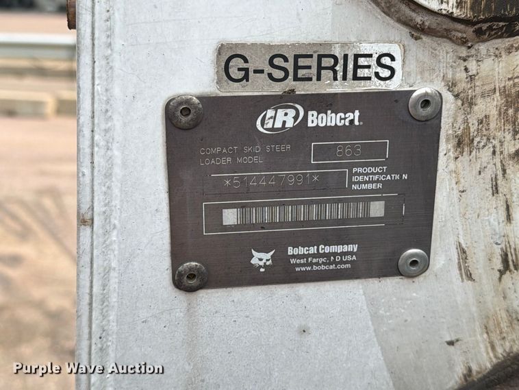 image for item FT6526 2001 Bobcat 863 skid steer loader