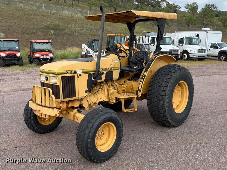 1993 John Deere 5300 tractor