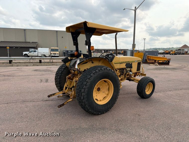 image for item FT6527 1993 John Deere 5300 tractor