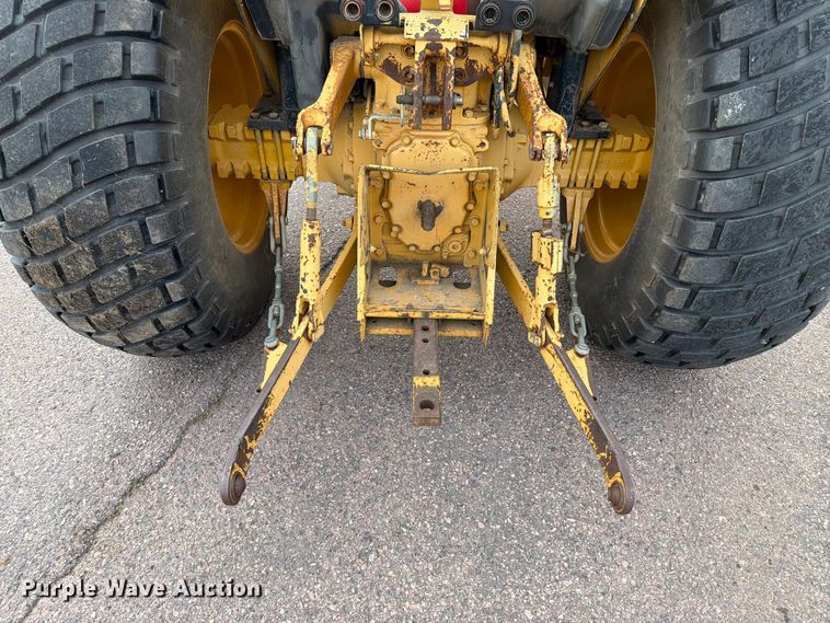 image for item FT6527 1993 John Deere 5300 tractor