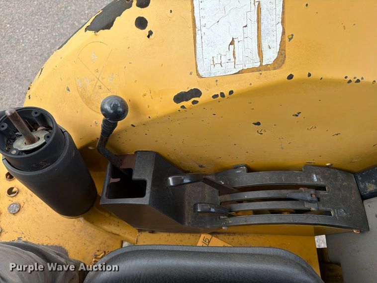image for item FT6527 1993 John Deere 5300 tractor