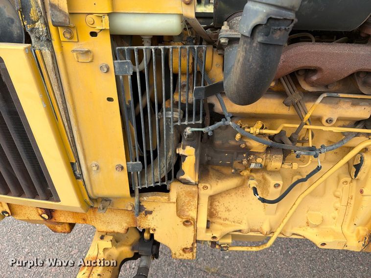 image for item FT6527 1993 John Deere 5300 tractor