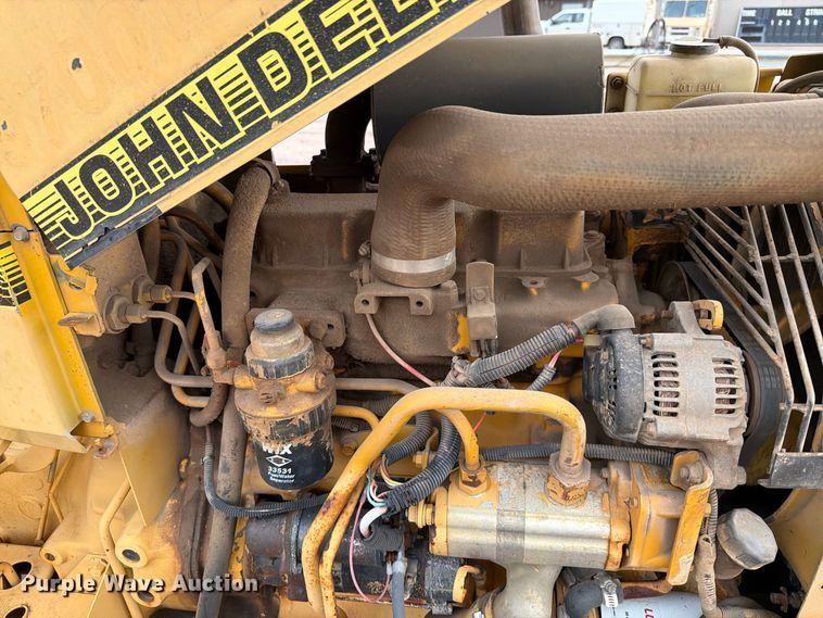 image for item FT6527 1993 John Deere 5300 tractor