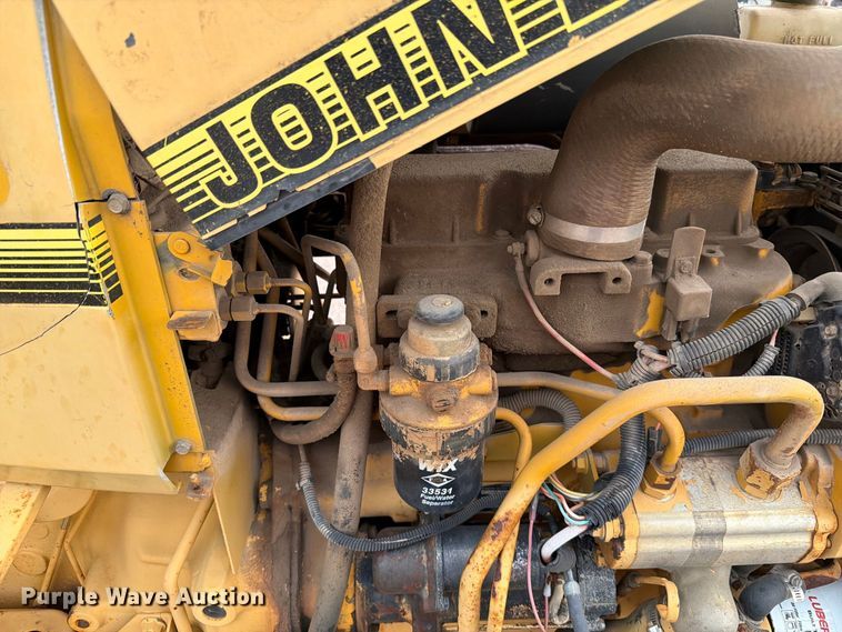 image for item FT6527 1993 John Deere 5300 tractor
