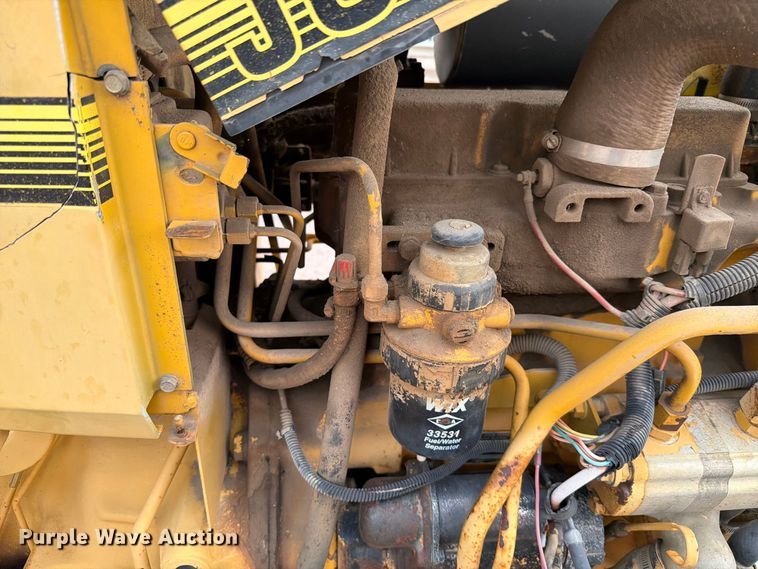 image for item FT6527 1993 John Deere 5300 tractor