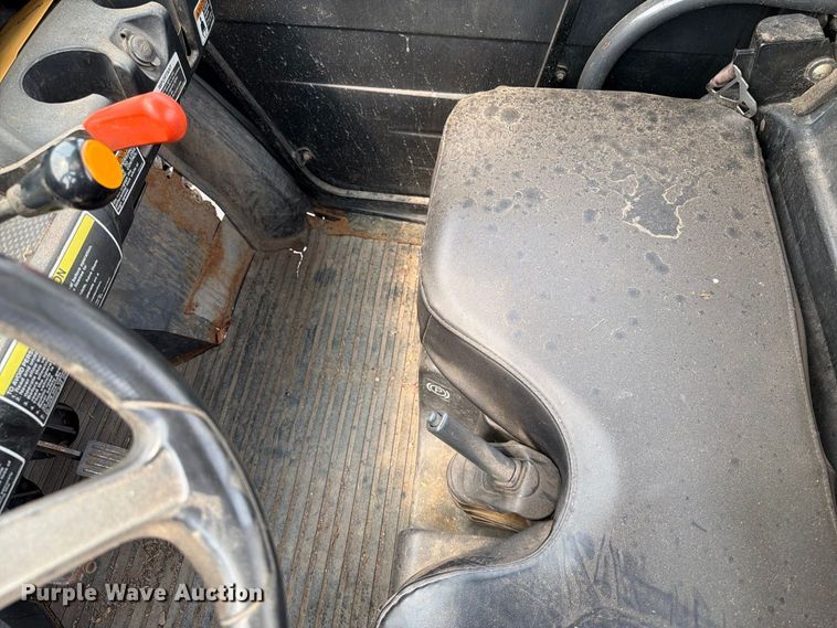 image for item FT6531 2010 Kubota RTV500 utility vehicle