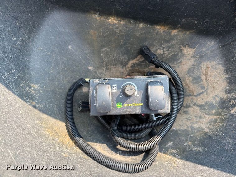 image for item FT6535 John Deere X700 spreader