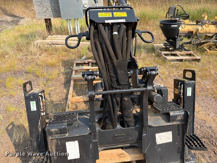 image for item FT6536 2013 Caterpillar BH150 skid steer backhoe