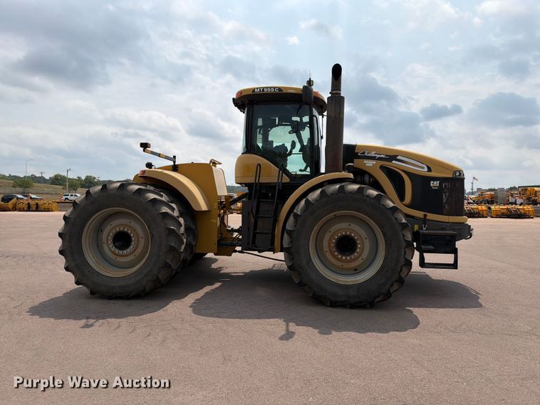 image for item FT6537 2010 Challenger MT955C 4WD tractor