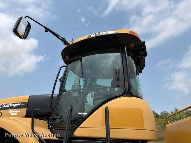 image for item FT6537 2010 Challenger MT955C 4WD tractor