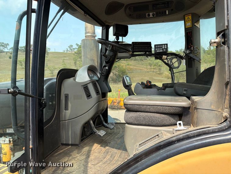 image for item FT6537 2010 Challenger MT955C 4WD tractor