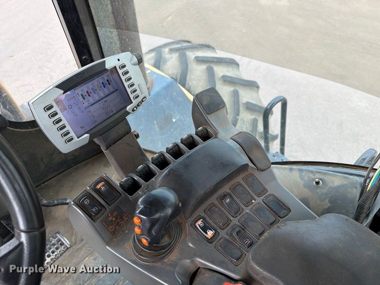 image for item FT6537 2010 Challenger MT955C 4WD tractor