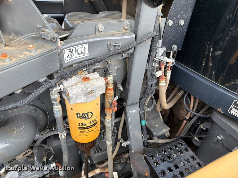 image for item FT6537 2010 Challenger MT955C 4WD tractor