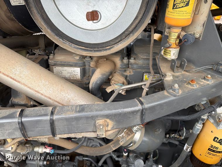 image for item FT6537 2010 Challenger MT955C 4WD tractor