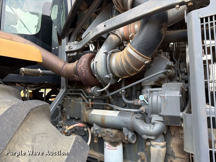 image for item FT6537 2010 Challenger MT955C 4WD tractor