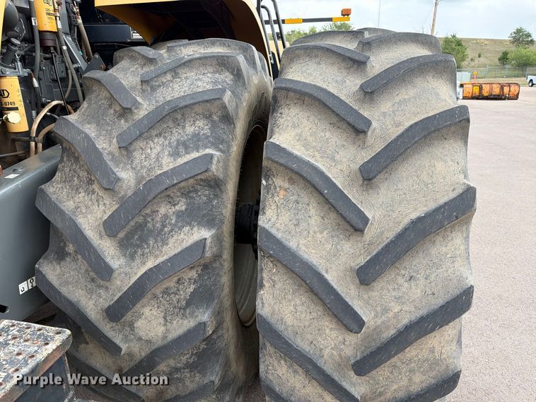 image for item FT6537 2010 Challenger MT955C 4WD tractor