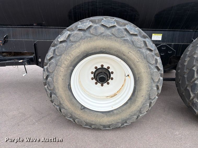 image for item FT6538 Balzer 6800 Tandem manure spreader