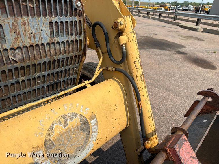 image for item FT6539 1987 Ford 445 tractor