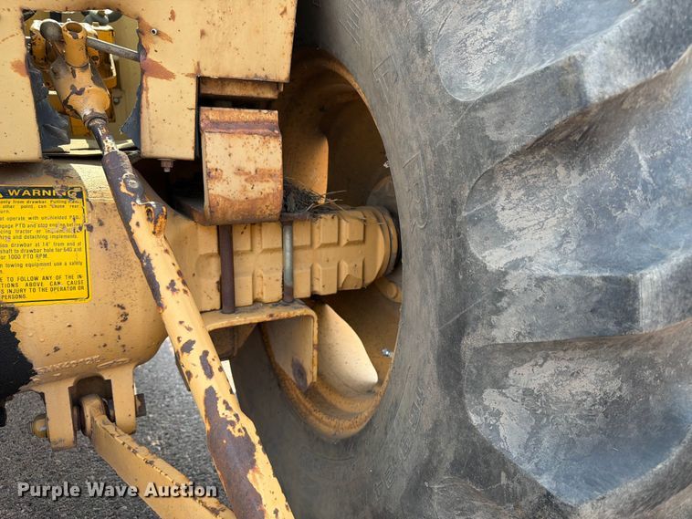 image for item FT6539 1987 Ford 445 tractor