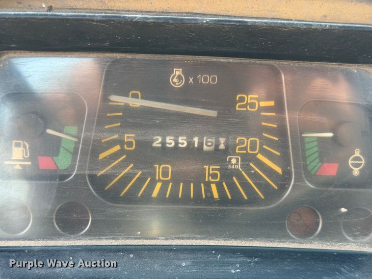 image for item FT6539 1987 Ford 445 tractor