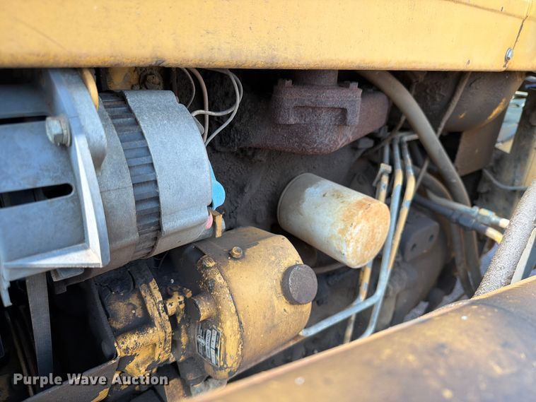 image for item FT6539 1987 Ford 445 tractor