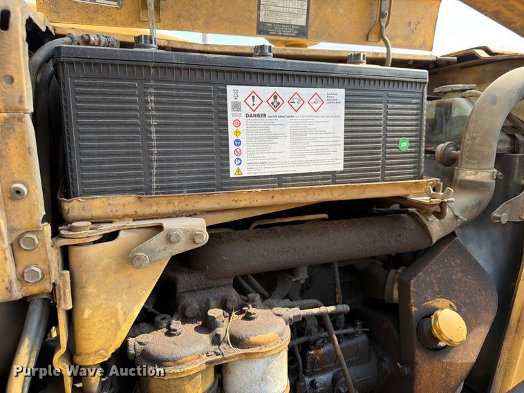 image for item FT6539 1987 Ford 445 tractor