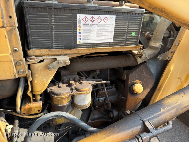 image for item FT6539 1987 Ford 445 tractor
