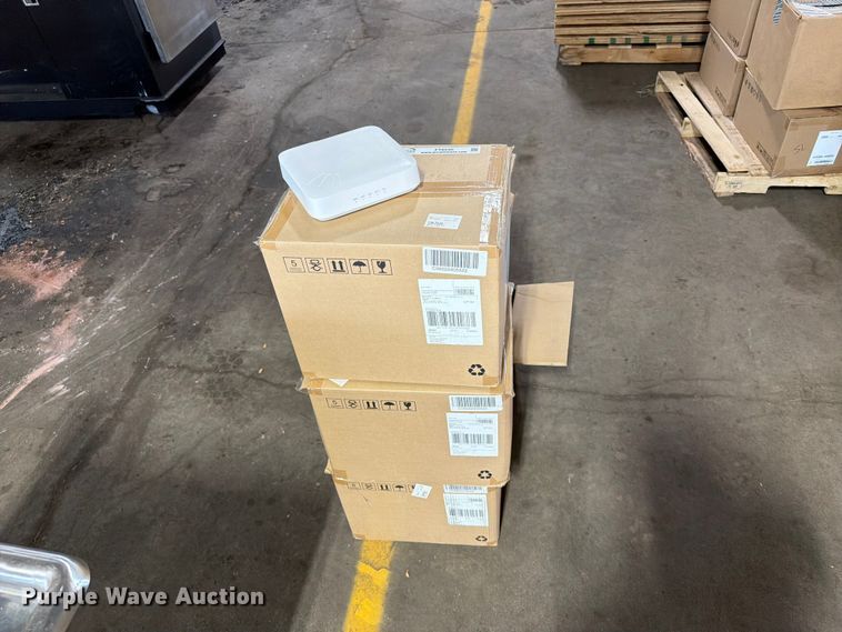 image for item FT6540 (65) Ruckus Zoneflex 7982 access point