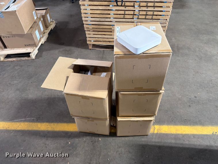 image for item FT6540 (65) Ruckus Zoneflex 7982 access point