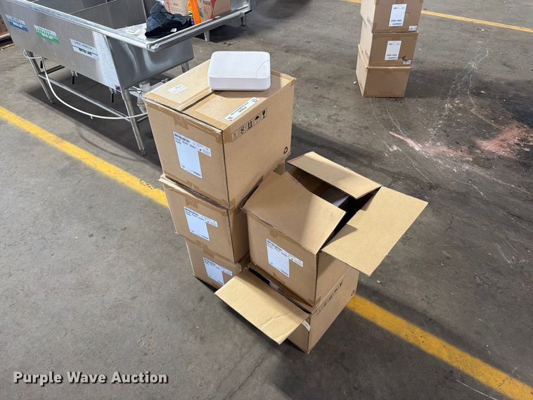 image for item FT6540 (65) Ruckus Zoneflex 7982 access point
